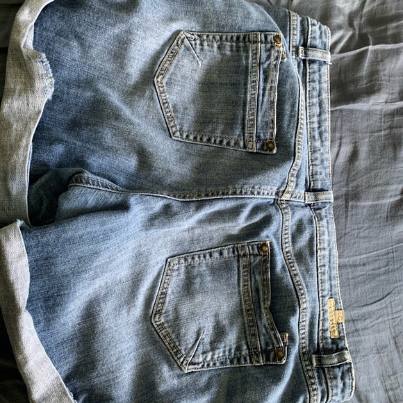 Distressed Size 16 Jean Shorts - Picture 4 of 4